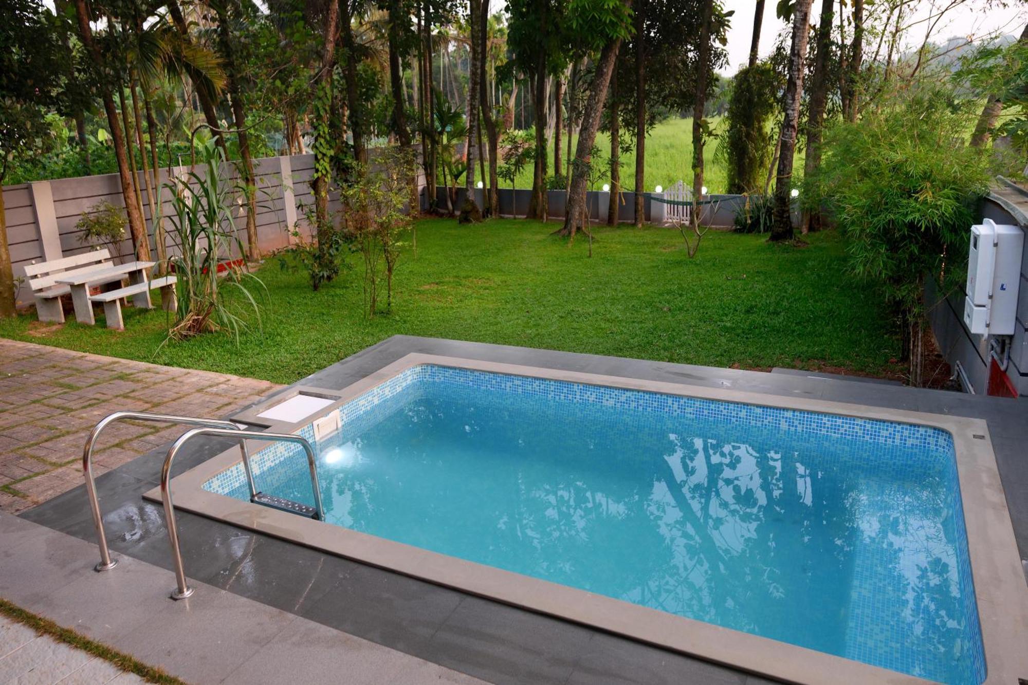 Serene Retreat Kochi ภายนอก รูปภาพ